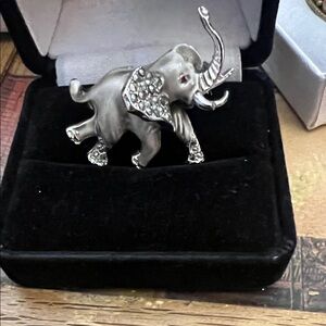 Elephant pin